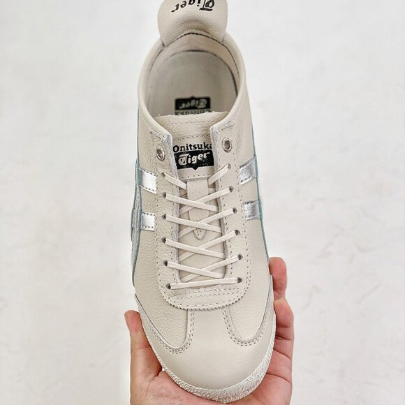 Onitsuka Tiger MEXICO 66 Tan/Silver Sneakers - Picture 3 of 9